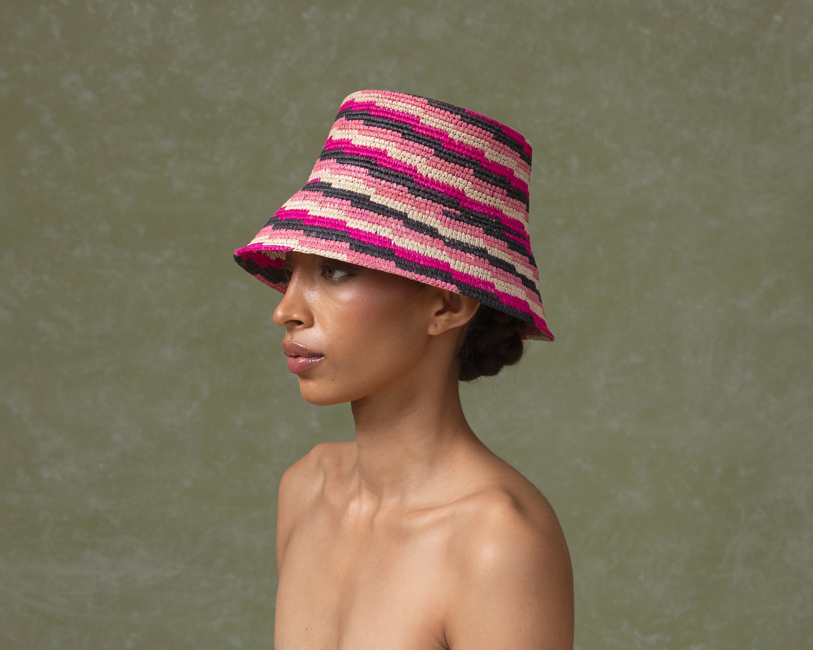 Chapeau au crochet avec abat-jour