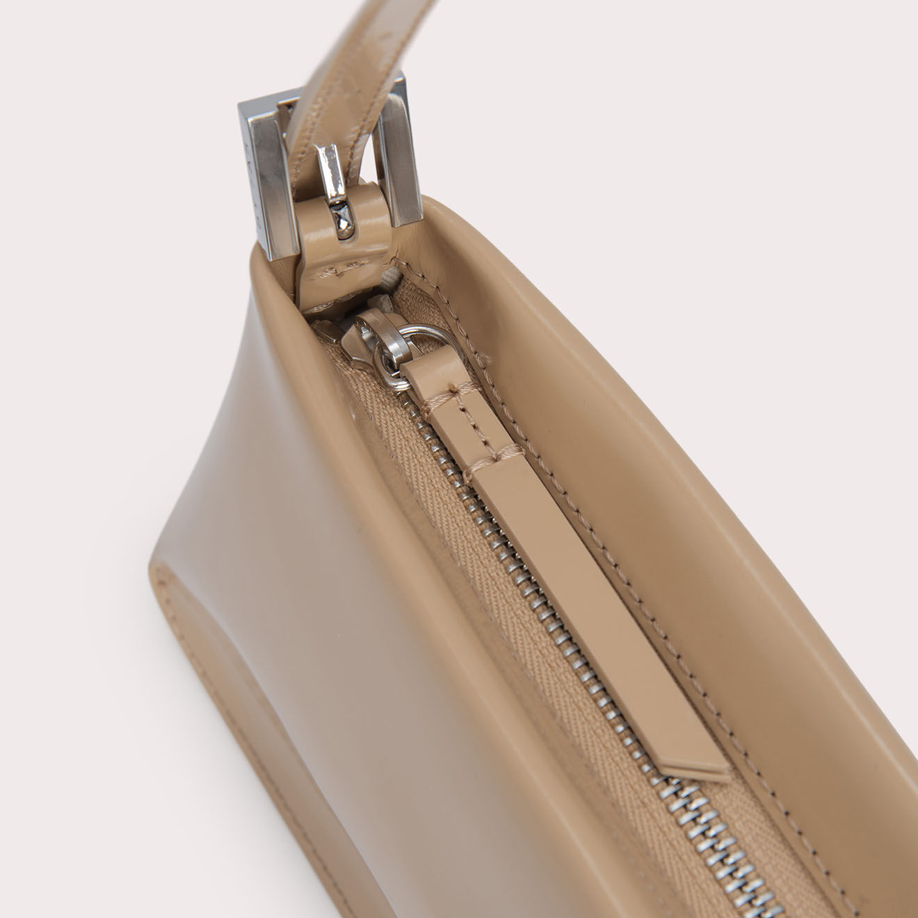 By Far Sac à main en Cuir Dulce beige -  12x26x5.5 cm
