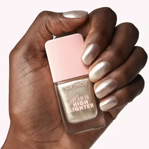 Dream in Highlighter Nail Polish 070 Go with the Glow