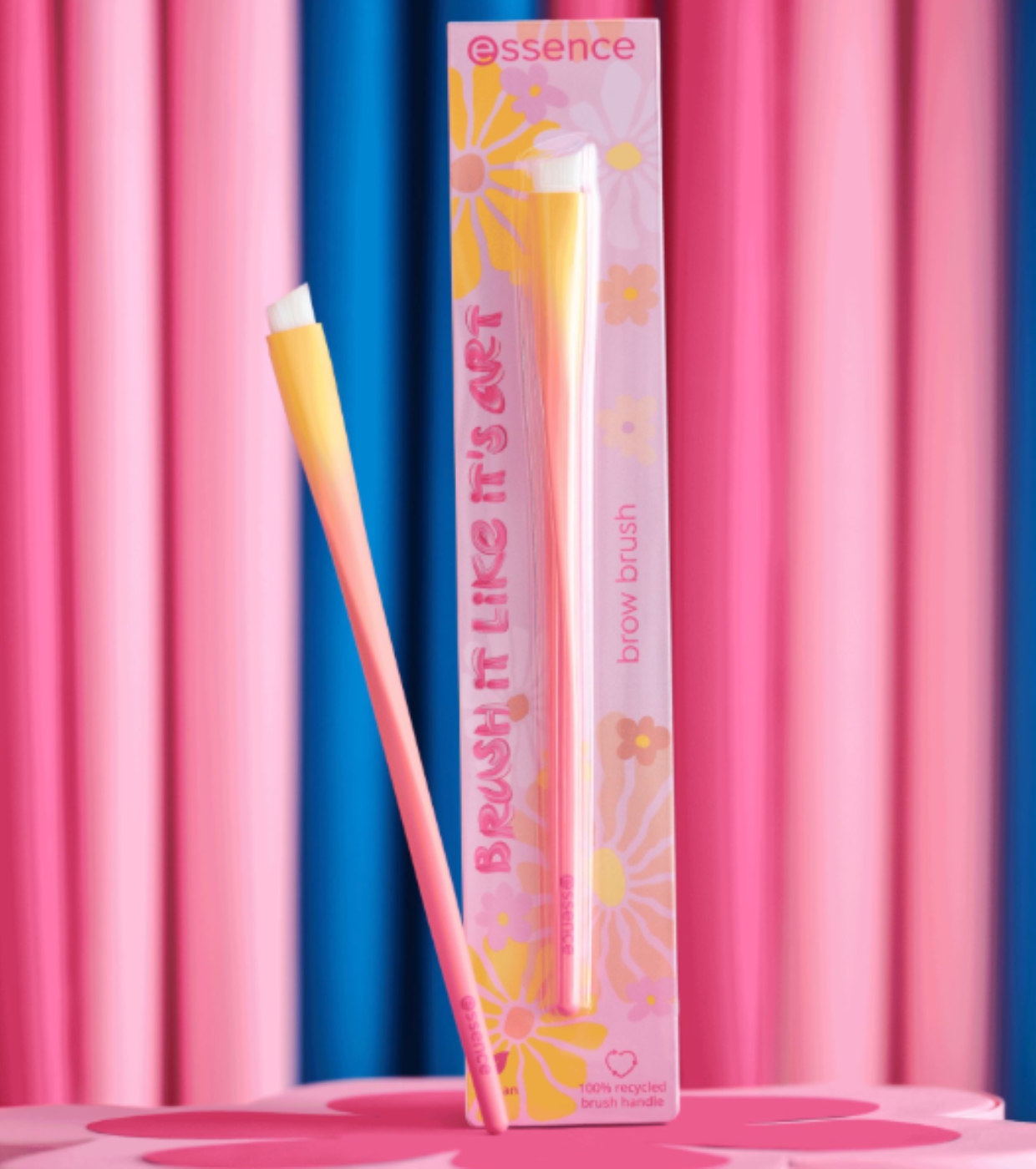 essence - *Brush It Like It's Art* - Pincel para sobrancelhas Brows on Fleek Like a Masterpiece!