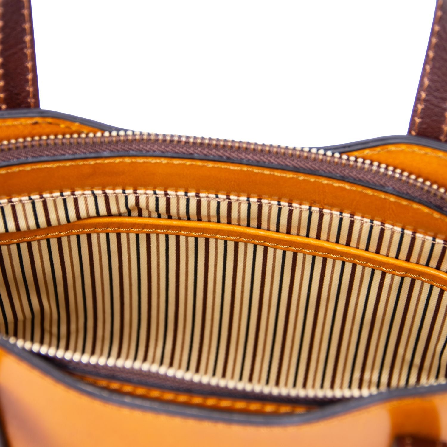 TL142406 – Amelia – leren tote