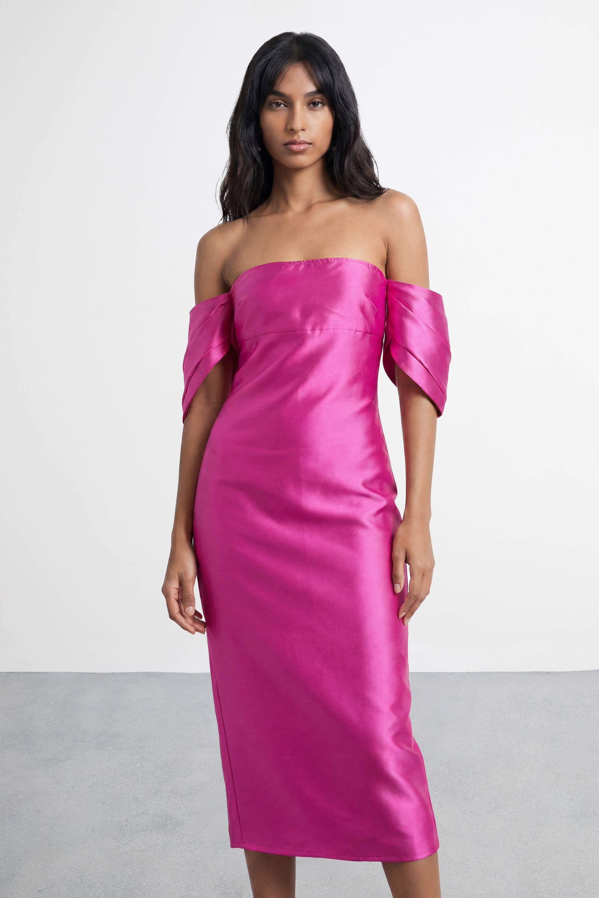 Warehouse Robe Midi Bardot à Manches Bouffantes Structurée Petite Taille