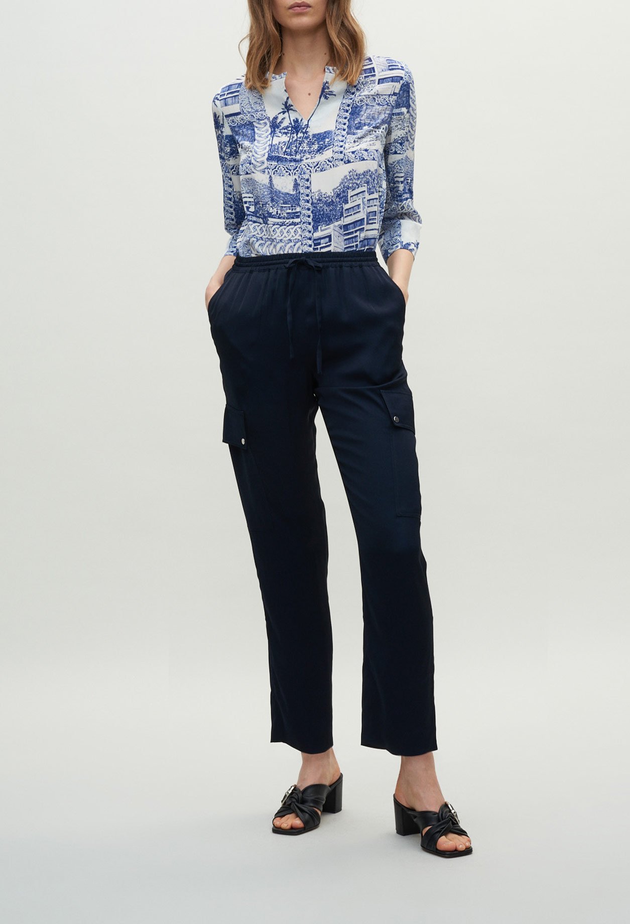 Pantalon fluide &agrave; poches