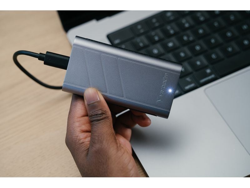 Verbatim Externe SSD TurboMetal 2000 GB Externe SSD mit USB4 und einer Speicherkapazität von 2 TB