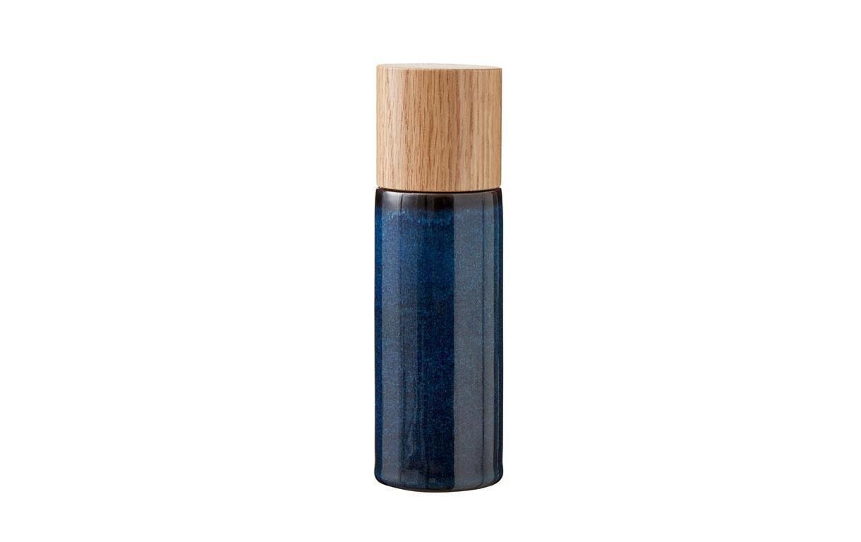 Salz- und Pfeffermühle 2 Stück, 16.7 cm, DunkelblauSalz- und Pfeffermühle aus matt glasiertem Steingut mit Eichenholzplatte.