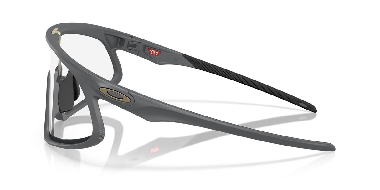 Oakley<br>Rslv