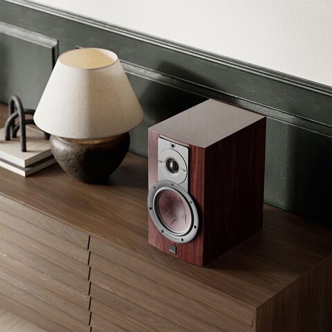 DALI RUBIKORE 2 – exclusieve en compacte hifi-luidspreker met KORE-technologie Natural Walnut (Veneer)