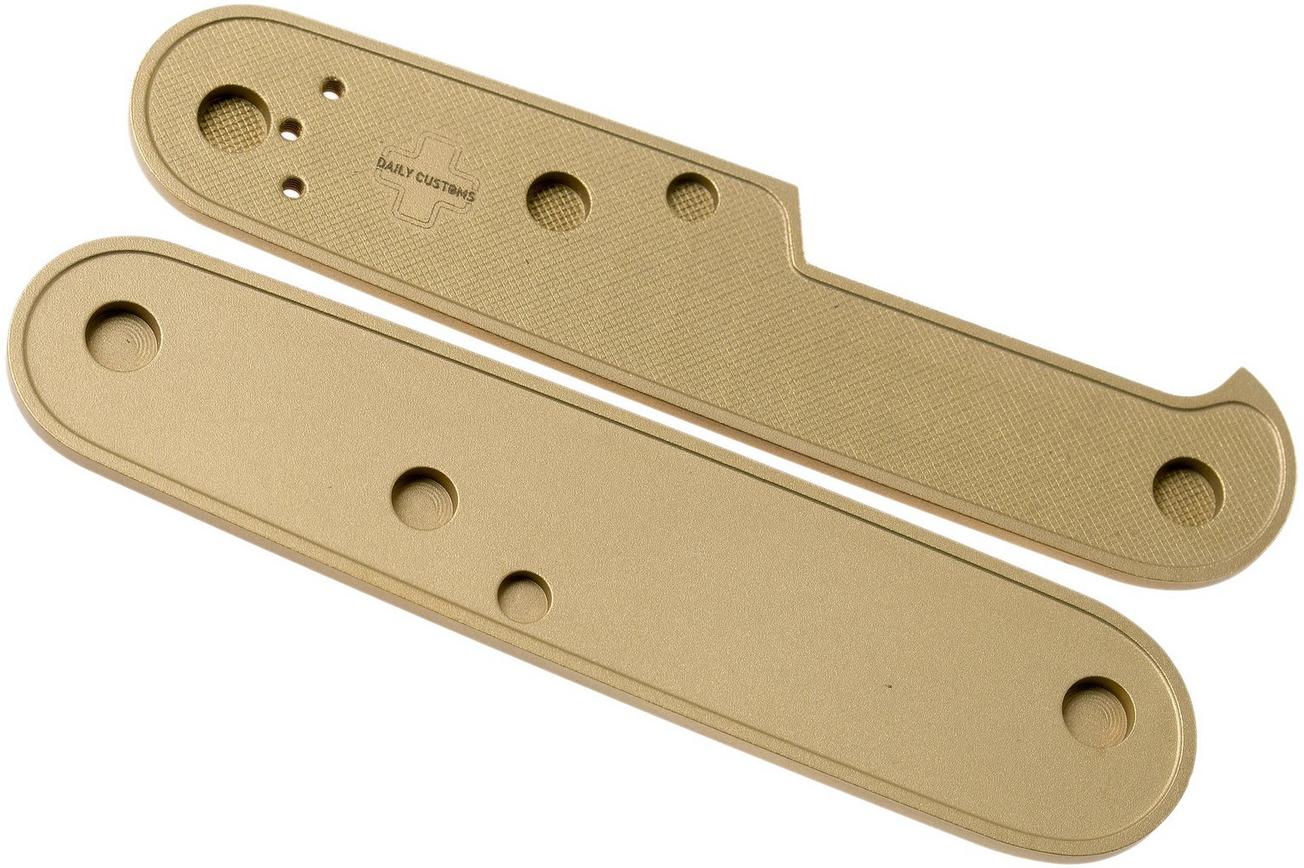 Daily Customs 91.2 35 Angle Pattern, Brass P10009004 Victorinox greepschalen