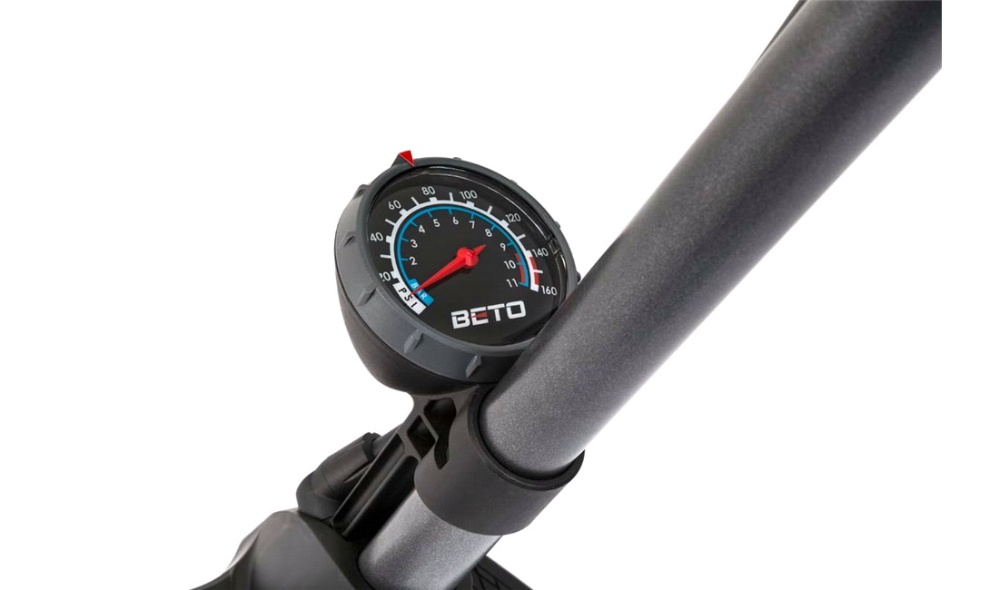 Beto fodpumpe m/manometer alle ventiler