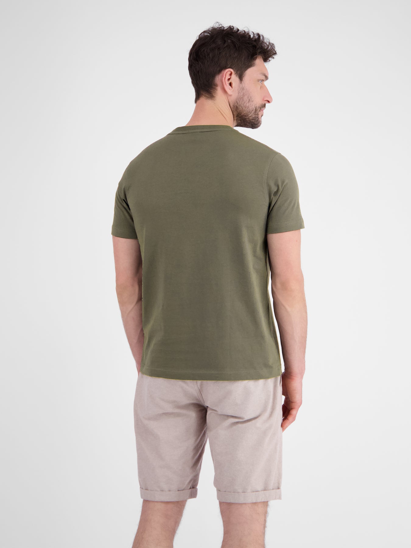 Basic T-Shirt mit Logostitch, unifarben