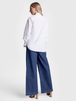 Blusa de renda com logotipo adaptável