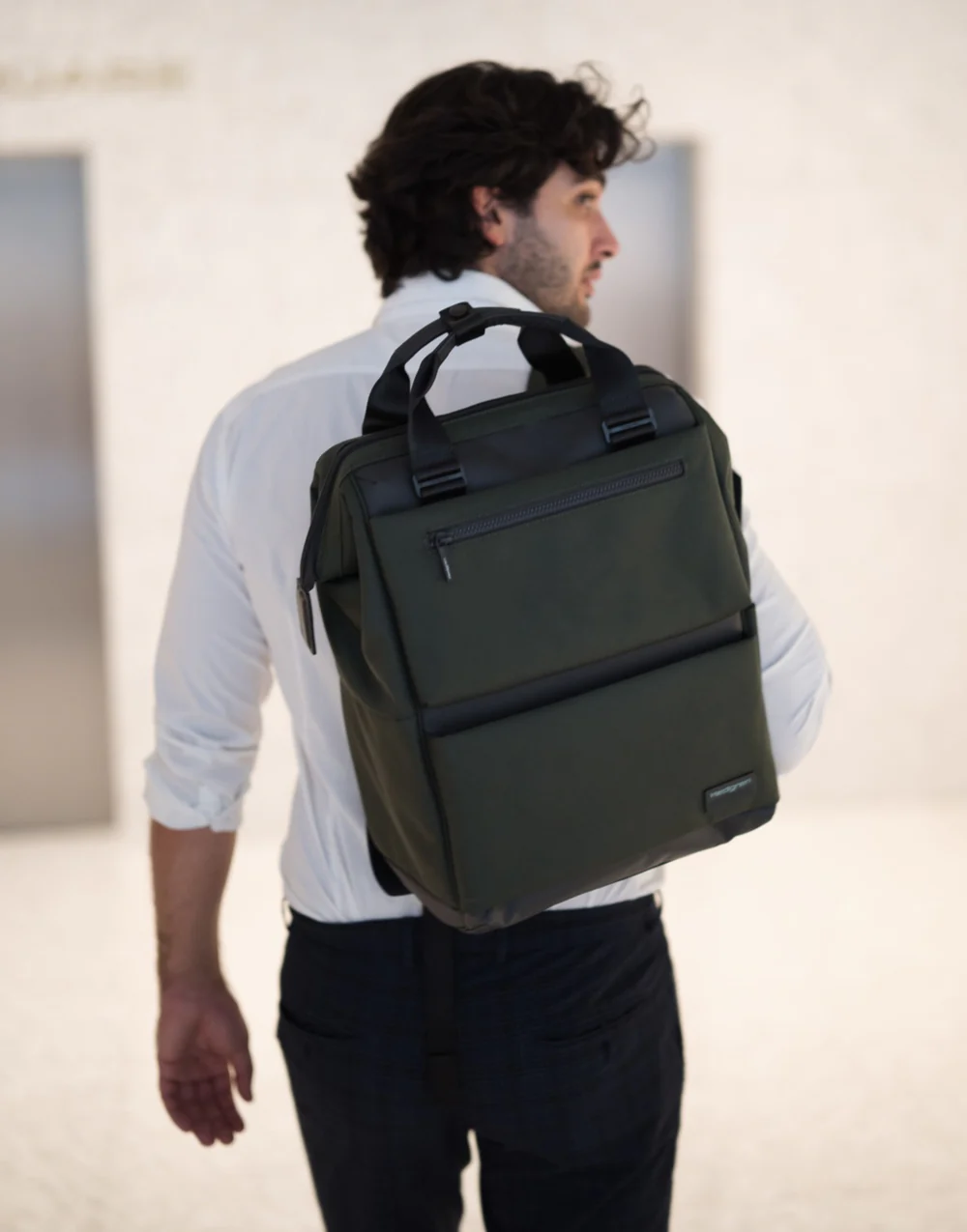 Hedgren Clip Backpack 1 Compartiment 15,4 inch + RFID Deep Depths