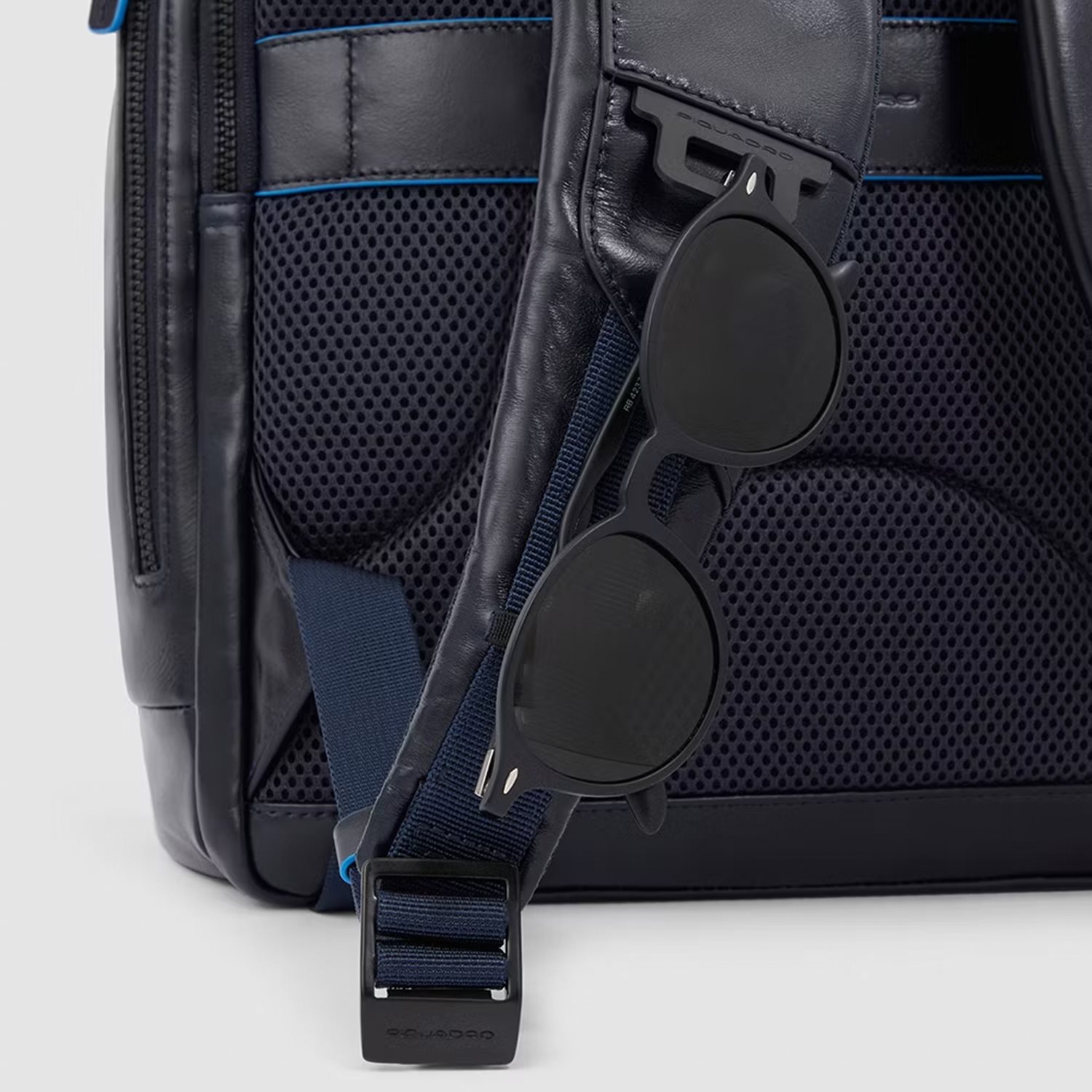 Piquadro Blue Square Computer Backpack Plain With iPad Pro brown