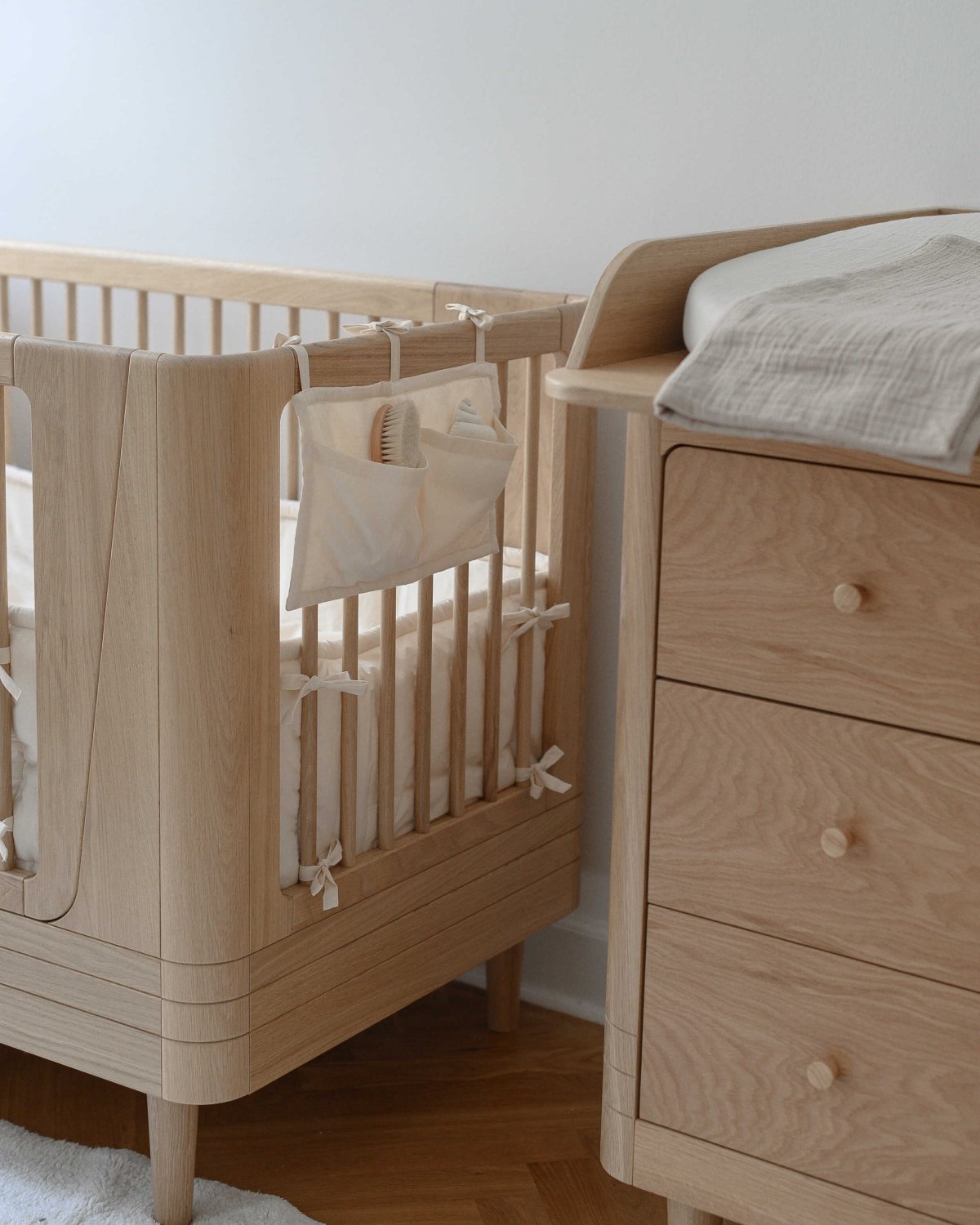 Sengelomme til Babyseng – 100% Øk. Bomull | 36×21 cm