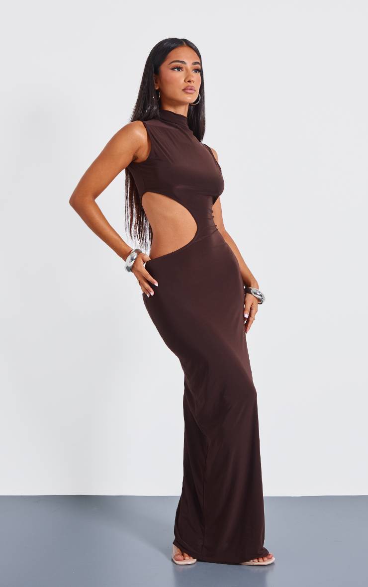 Chocolat Robe Maxi Moulante Petite En Jersey Slinky Avec Découpes