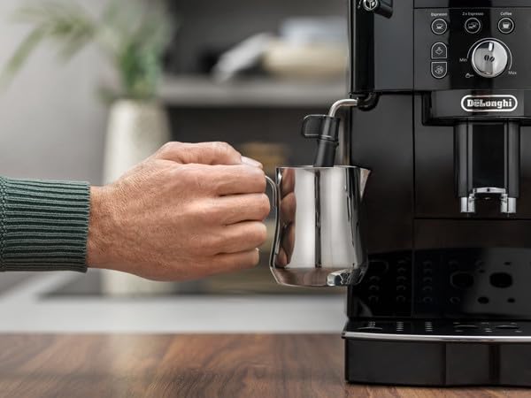 De'Longhi Magnifica Start ECAM222.20B, Machine à Café Automatique avec Buse à Lait, Machine à Espresso à Grains avec 4 Recettes Personnalisées, Panneau de Commande Soft-Touch, 1450W, Noir
