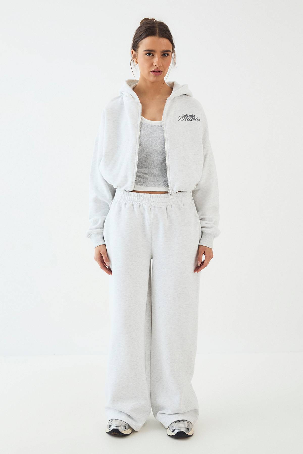 Sweat à Casynthétiqueche Zippé Ample DSGN Studio avec Appliqués Éponge