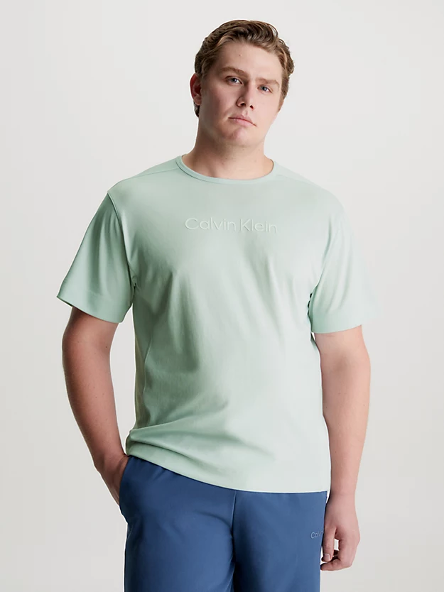 Camiseta de ginástica com logotipo