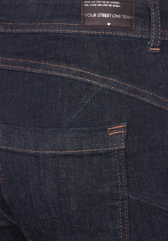 Slim Fit Free to Move Jeans - deep indigo rinsed wash