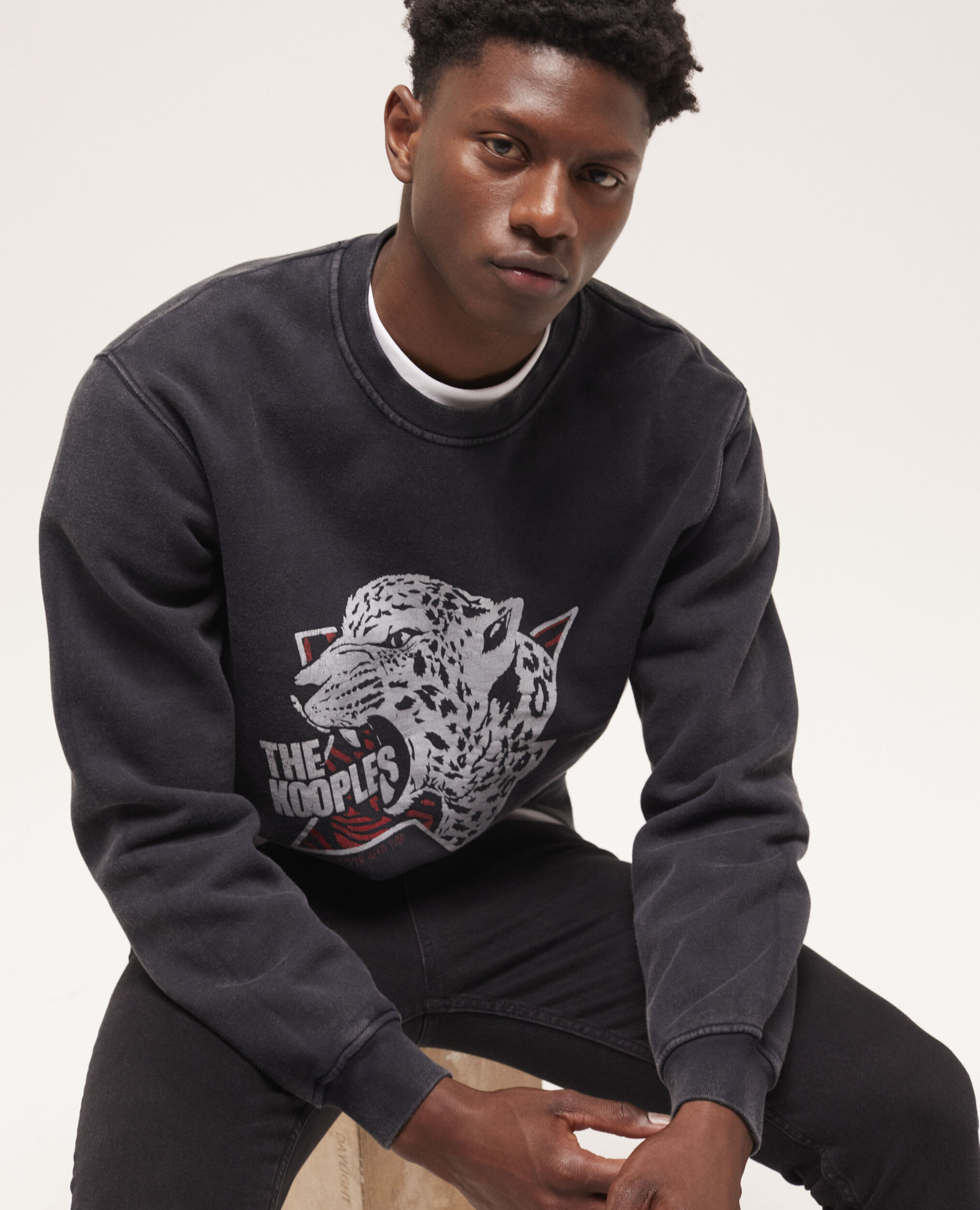 Sweatshirt sérigraphié tigre noir