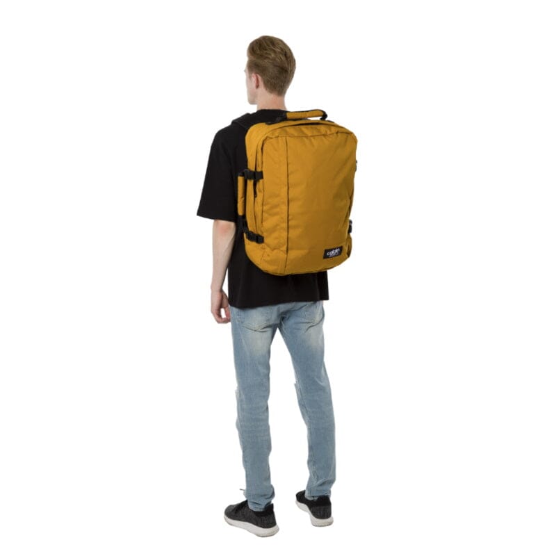 Cabin Zero Classic Ultralight Cabin Bag 36L Orange Chill