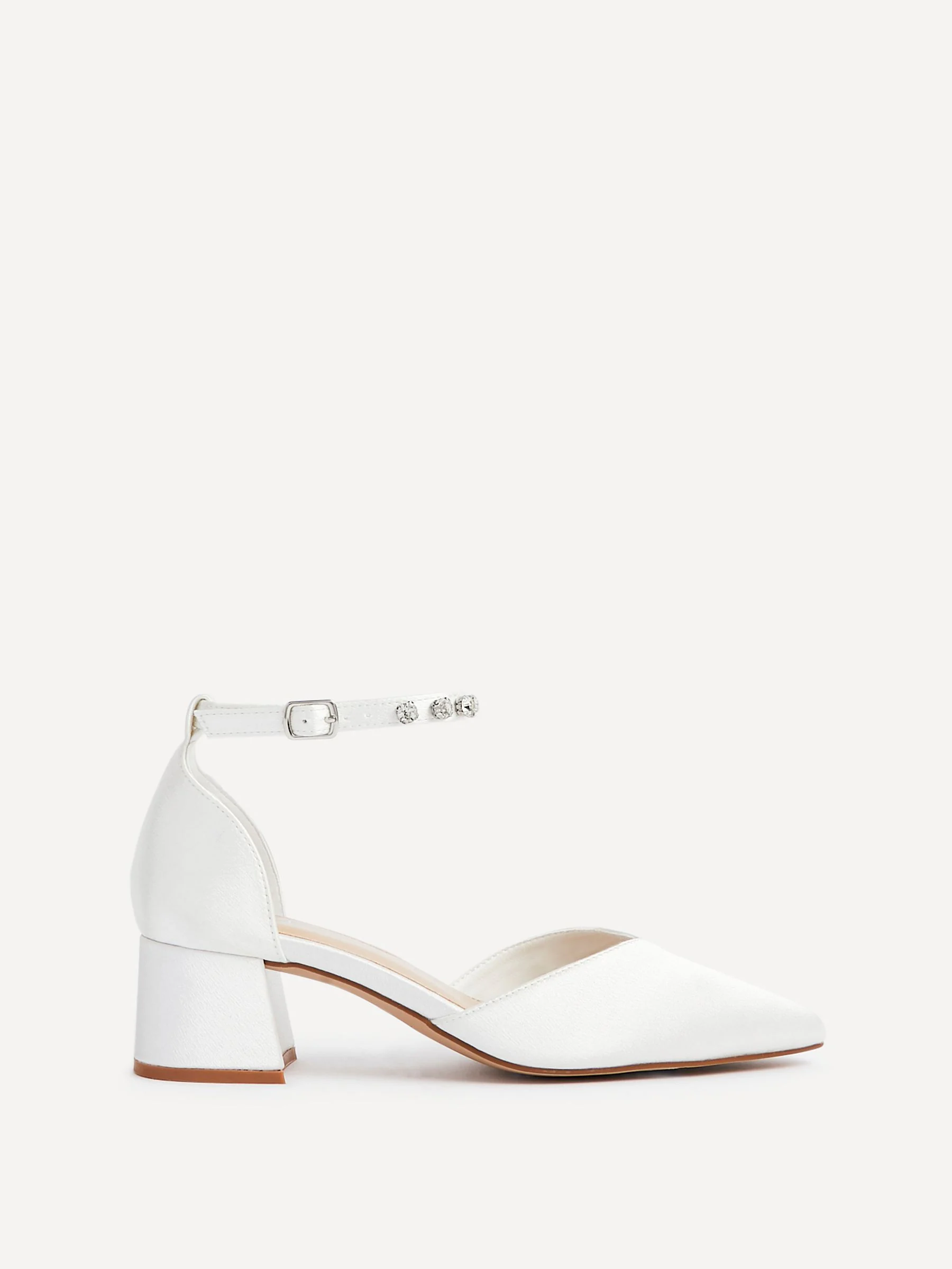 Linzi Bridal Jordanna pumps met lage blokhak en versierd enkelbandje