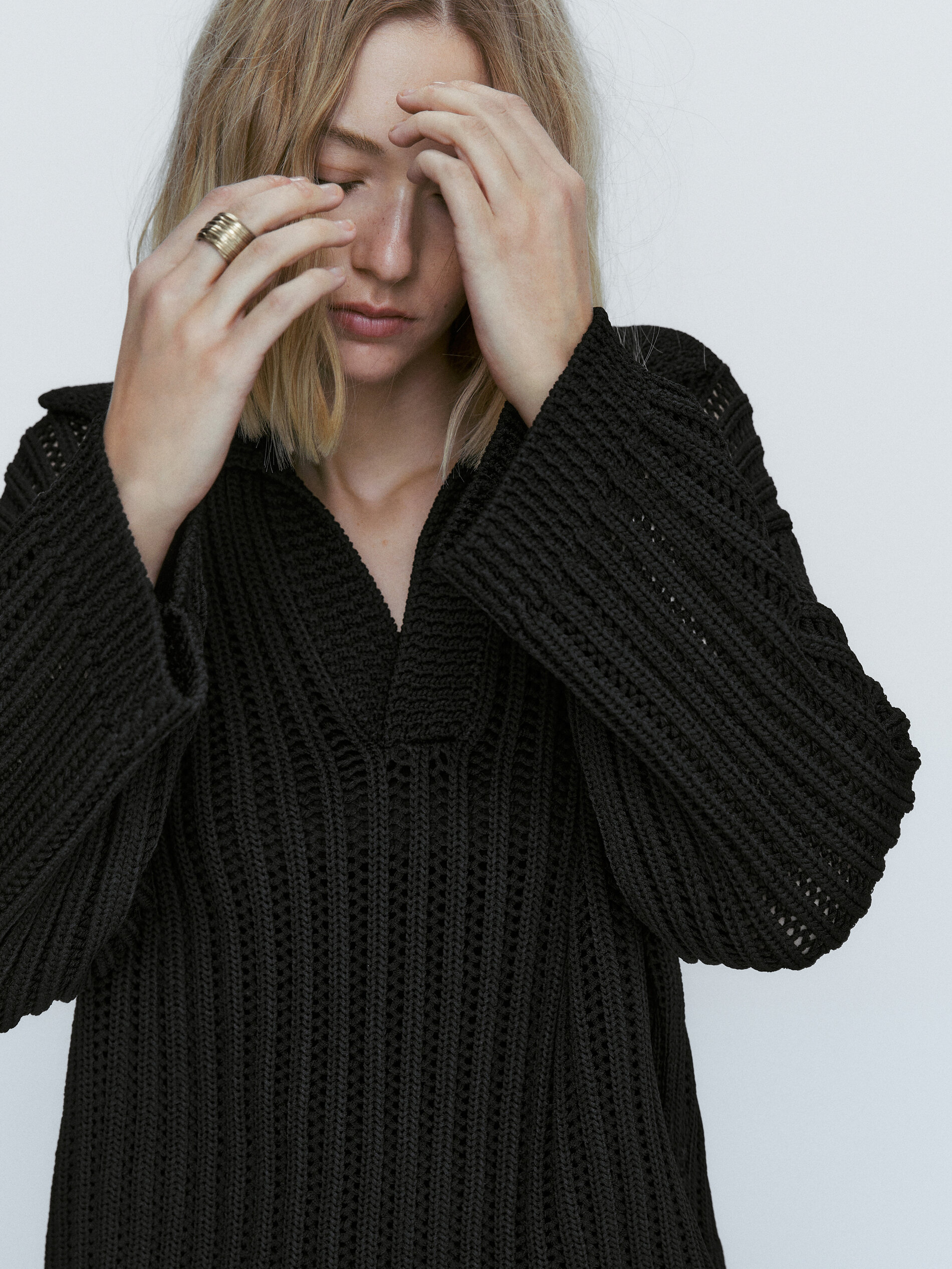 Polo cuello com estrutura em malha jersey - PRETO