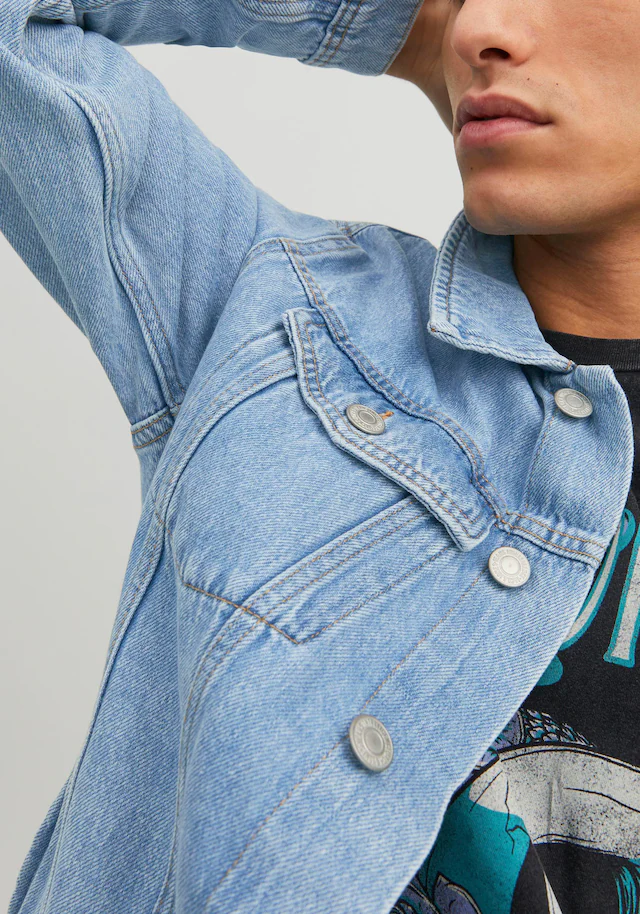 Jack & Jones Jeansjacke »JJIJEAN  Denimjacke, ideal für Frühling, mit Knopfleiste und Taschen« Abriebeffekte, modisch, regular fit, Baumwolle