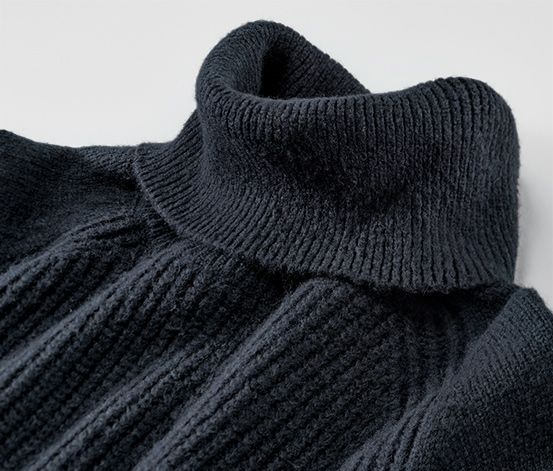 Grobstrickpullover mit Rollkragen, rostrot
