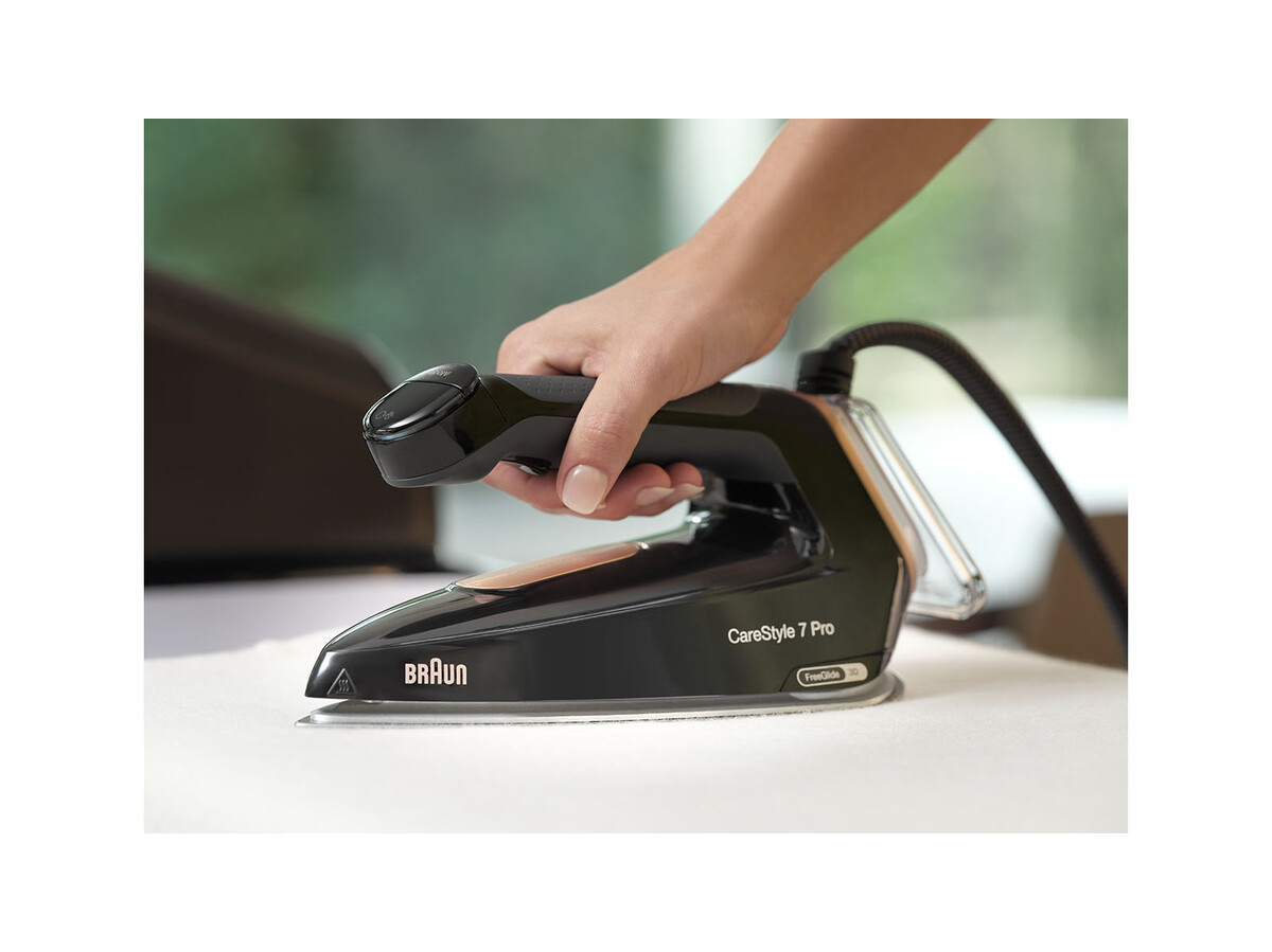 FERRO COM CALDEIRA BRAUN IS7286BK CARESTYLE 7 (PRESSÃO 8 BAR - JATO VAPOR 650 G/MIN)