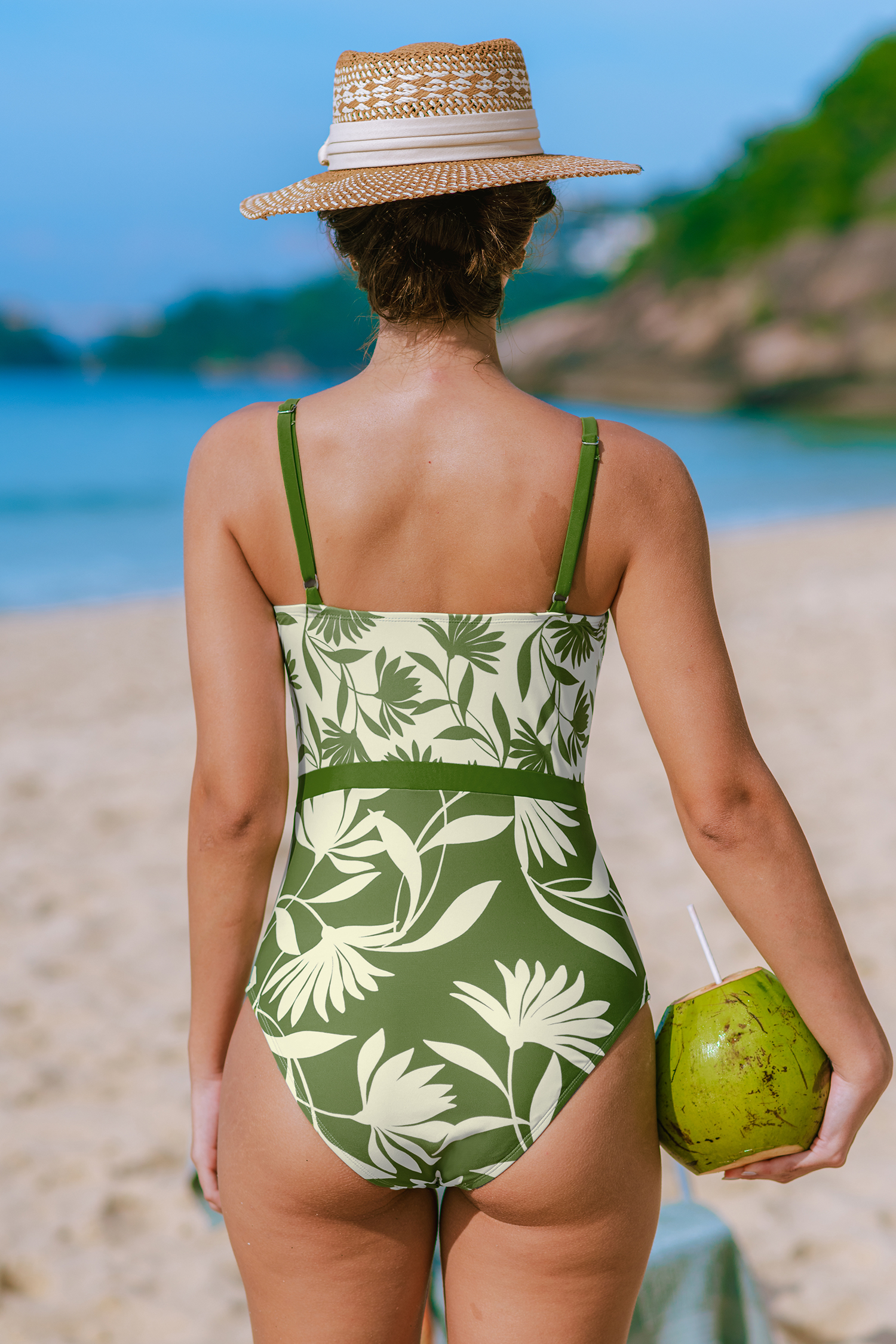 Maillot de bain une pièce à col carré et emballage vert et blanc