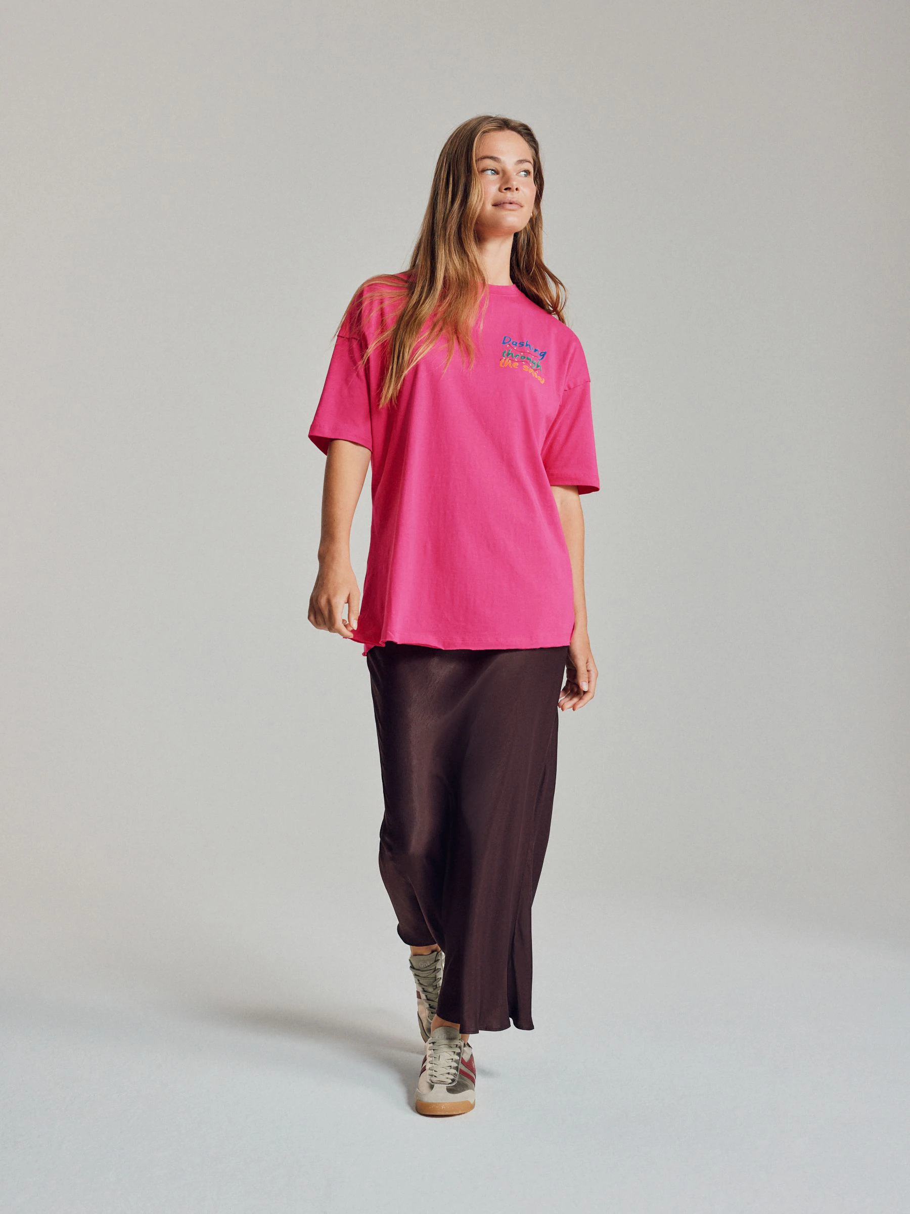 Roze - Feestelijk Kerstmis T-shirt met Korte mouwen, lovertjes en luipaardprint