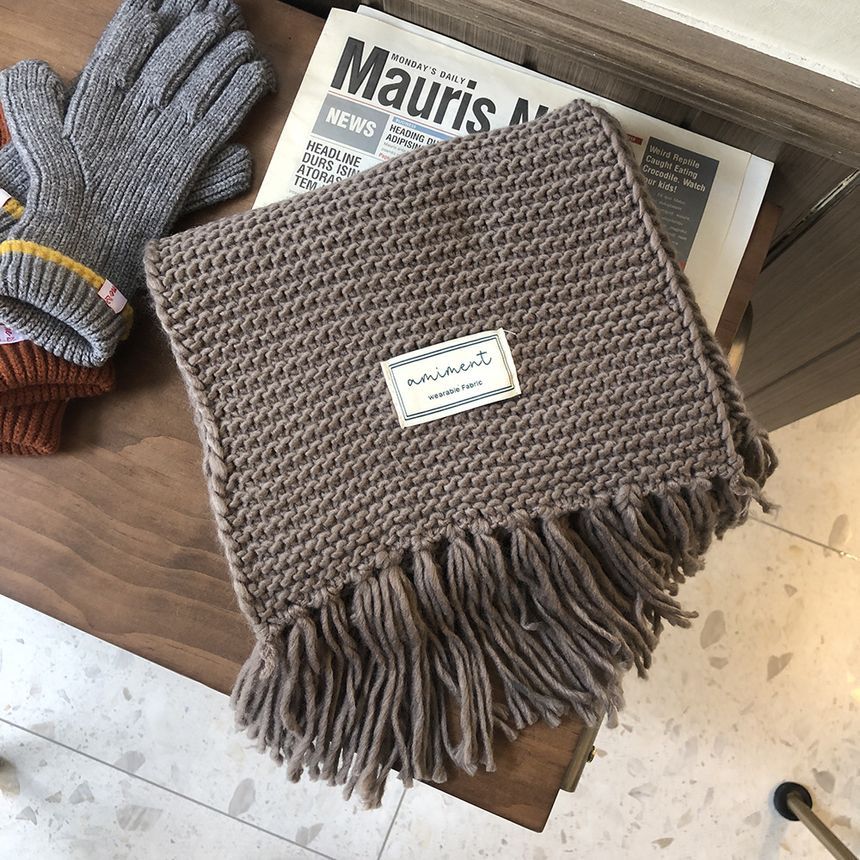 Frior - Effen gebreide sjaal met franjes