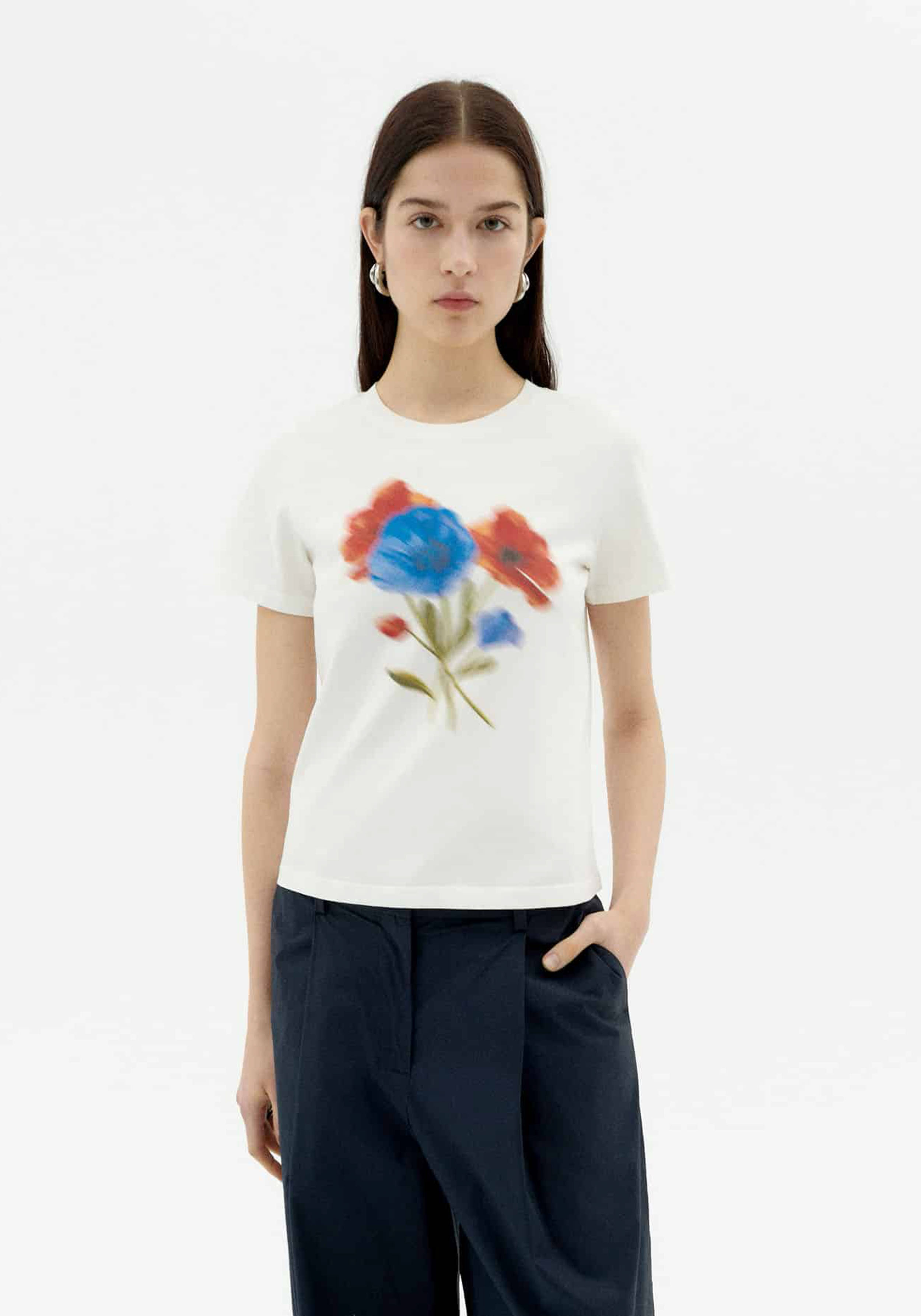 Thinking Mu T-Shirt Ida Blurry Flower White