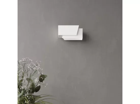 Appliques Piegare moderne en acier - 1 sources lumineuses - L.20 x H.10 cm - blanc