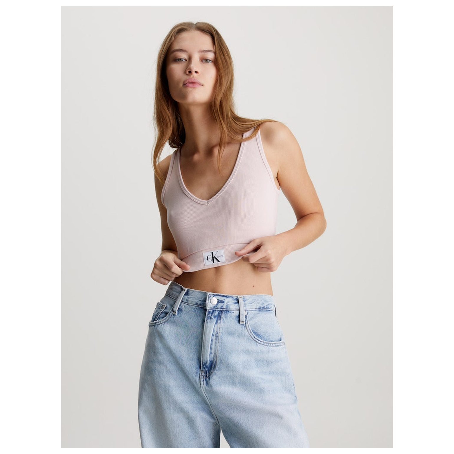CK Jeans WOVEN LABEL RIB CROP V-NECK TO