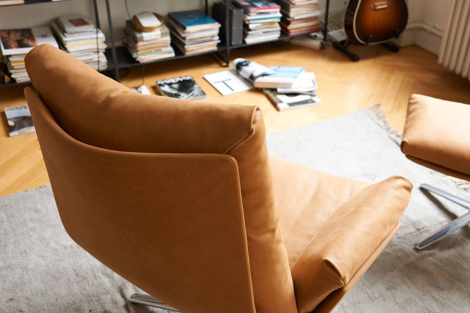 COR   Cordia Lounge Draaifauteuil