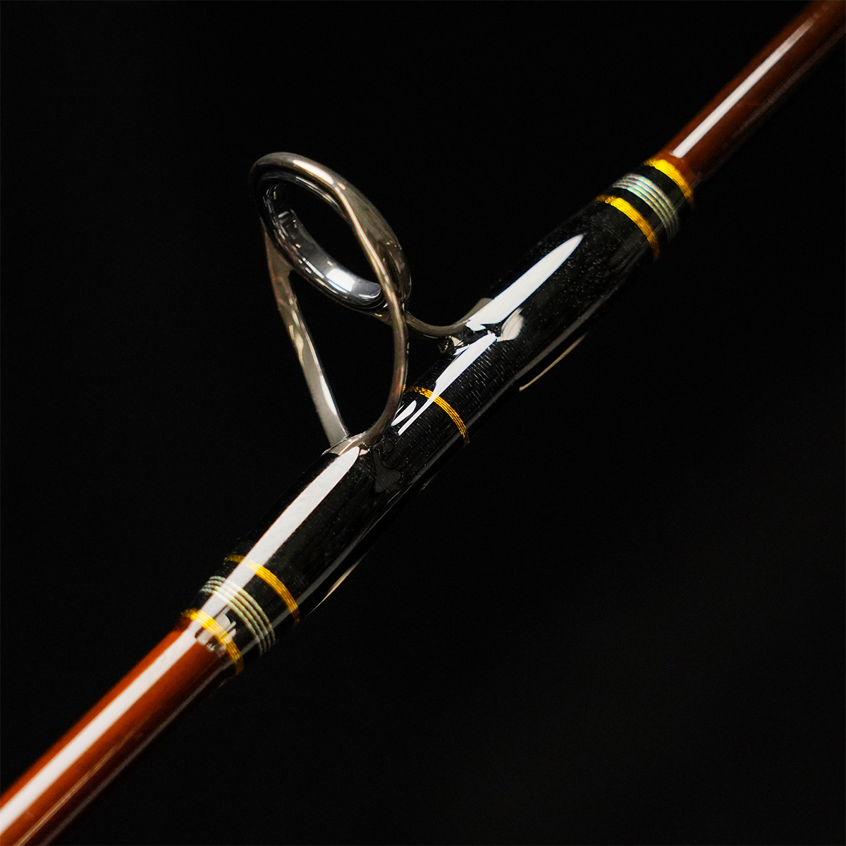 Cow Special 75 II Popping Rod Black Hole USACow Special 75 II Popping RodCanne spinning pour le thon7.4' (2m24), 70-200g, 130lb