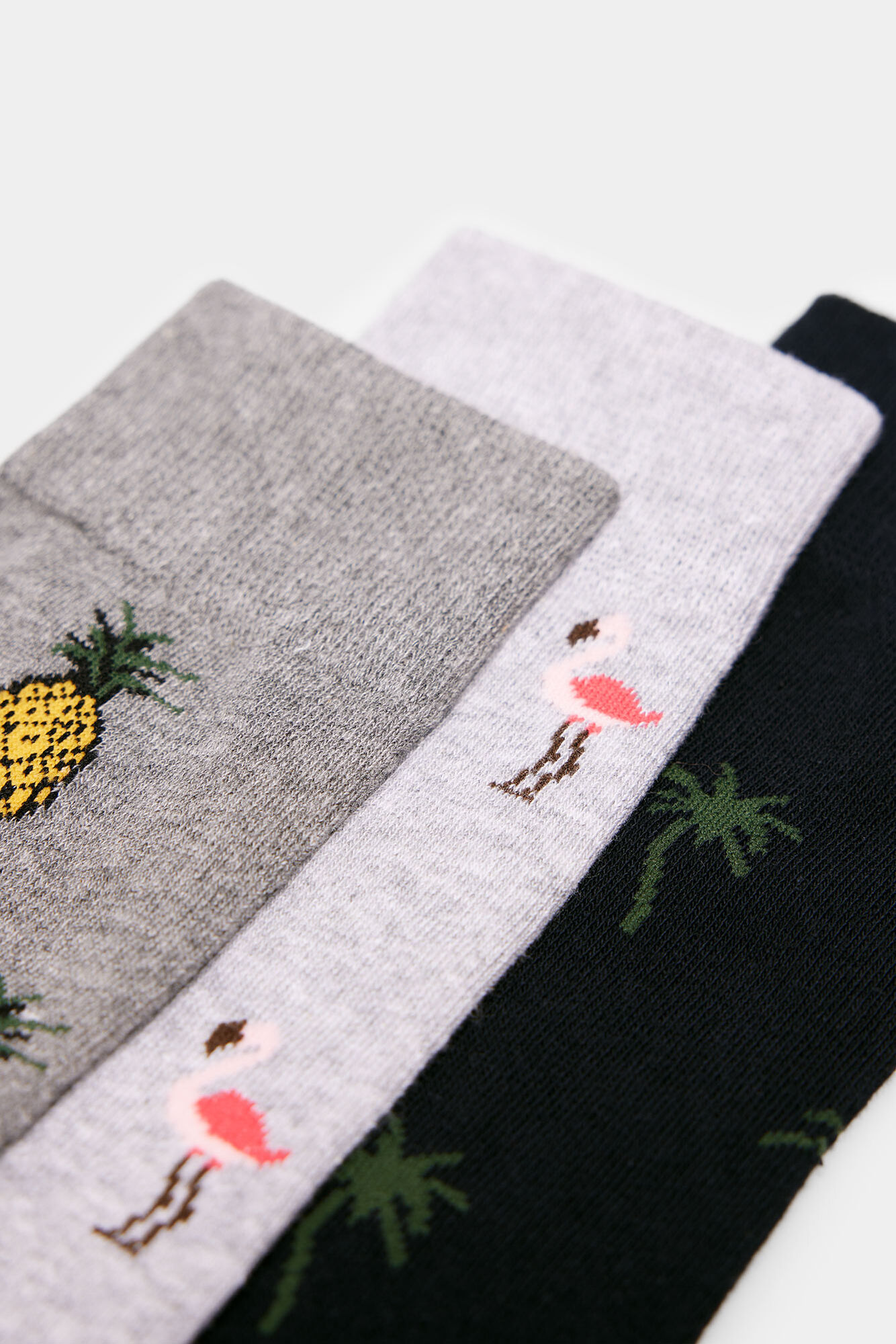 Pacote com 3 pares de meias longas tropicais