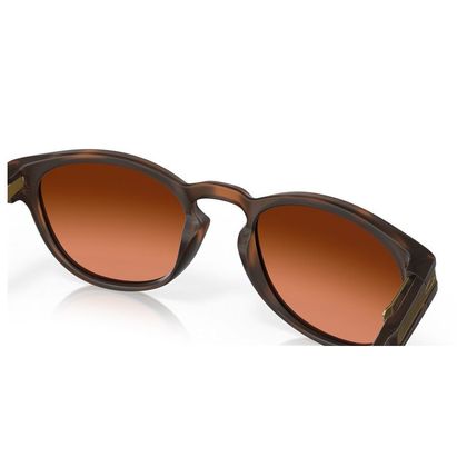 Lunettes de soleil Oakley Latch - Prizm - Marron