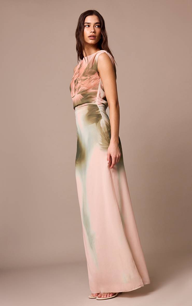 Rose Poudré Robe Maxi Sans Manches En Mousseline À Imprimé Floral Avec Fronces