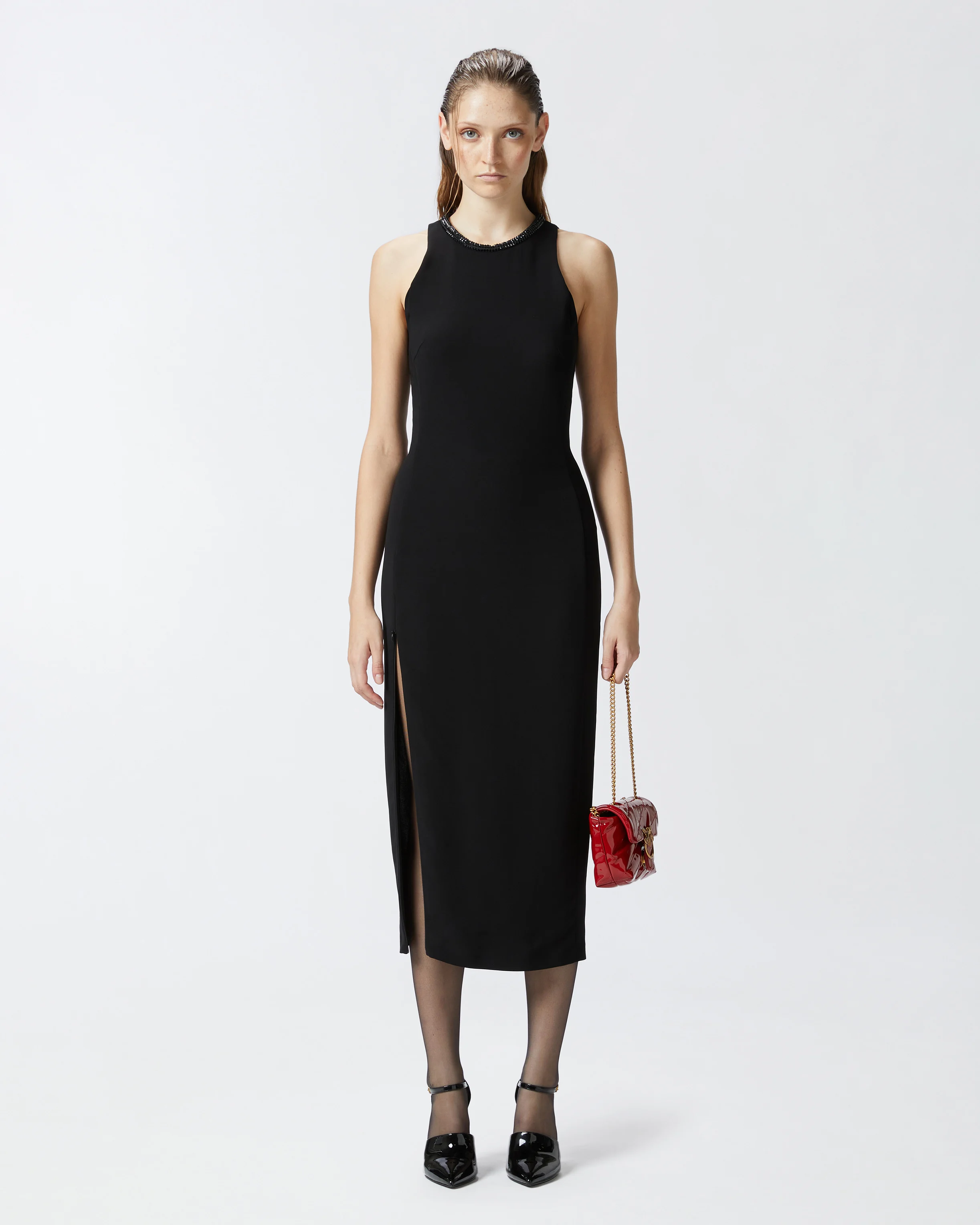 Robe fourreau noire avec encolure en strass | Noir