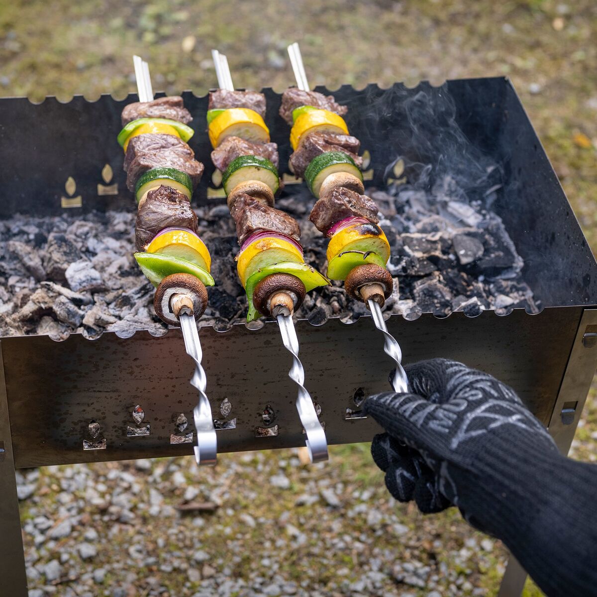 Grillhanske, Svart