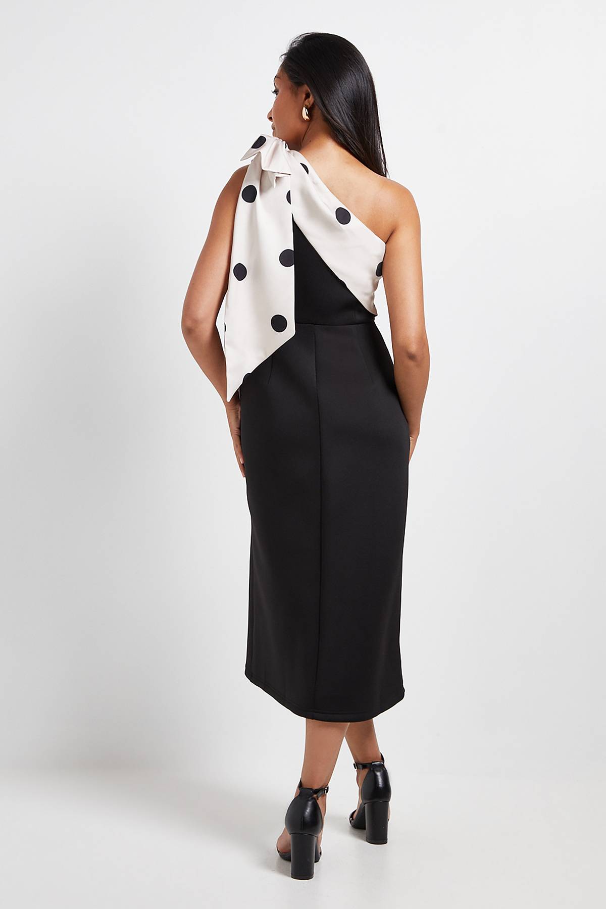 Wallis Robe Mi-Longue Asymétrique en Néoprène avec Corsage Petite Taille Cérémonie