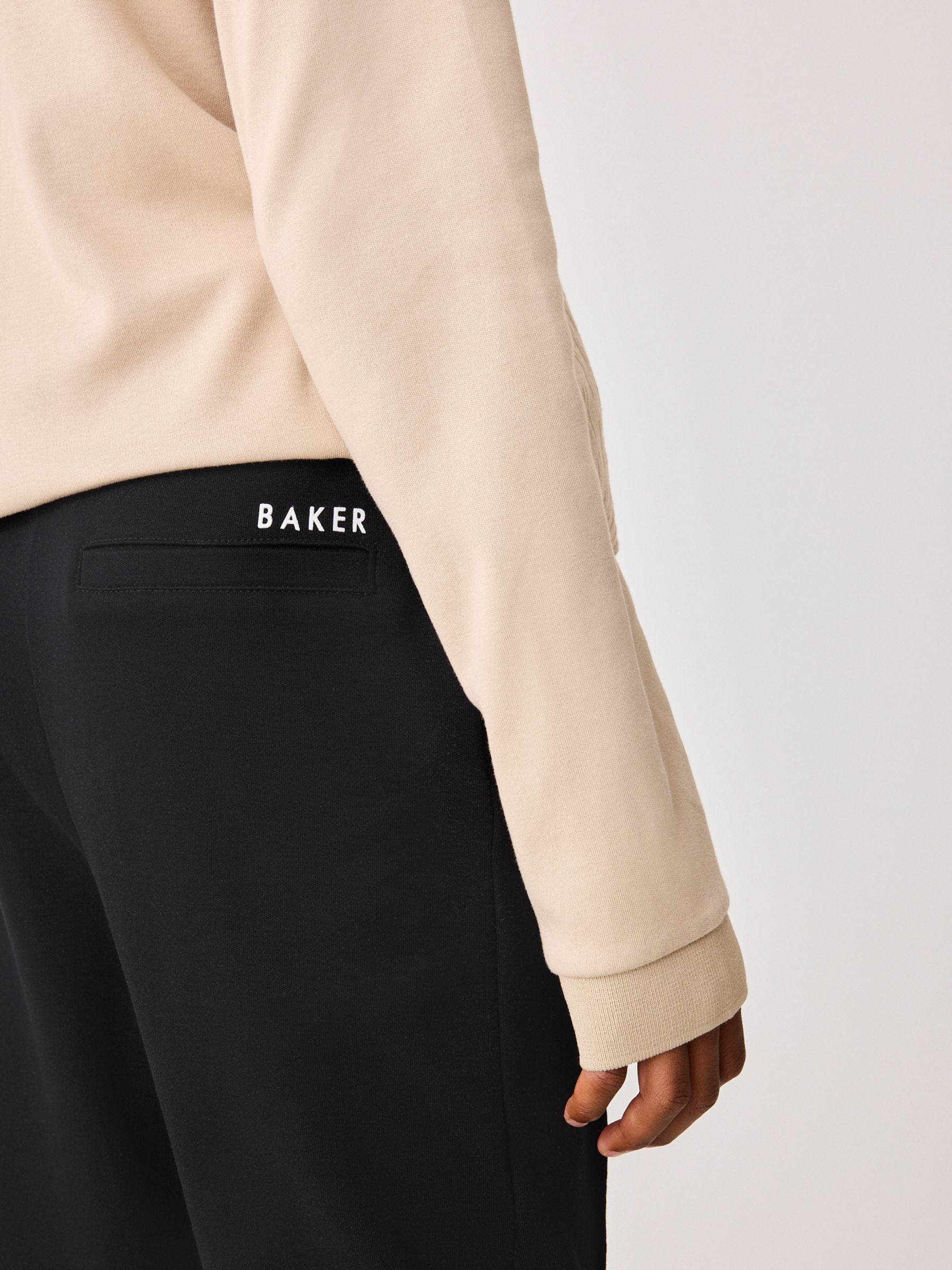 Pastelgeel - Baker by Ted Baker set van 100% katoenen poloshirt en broek met textuur