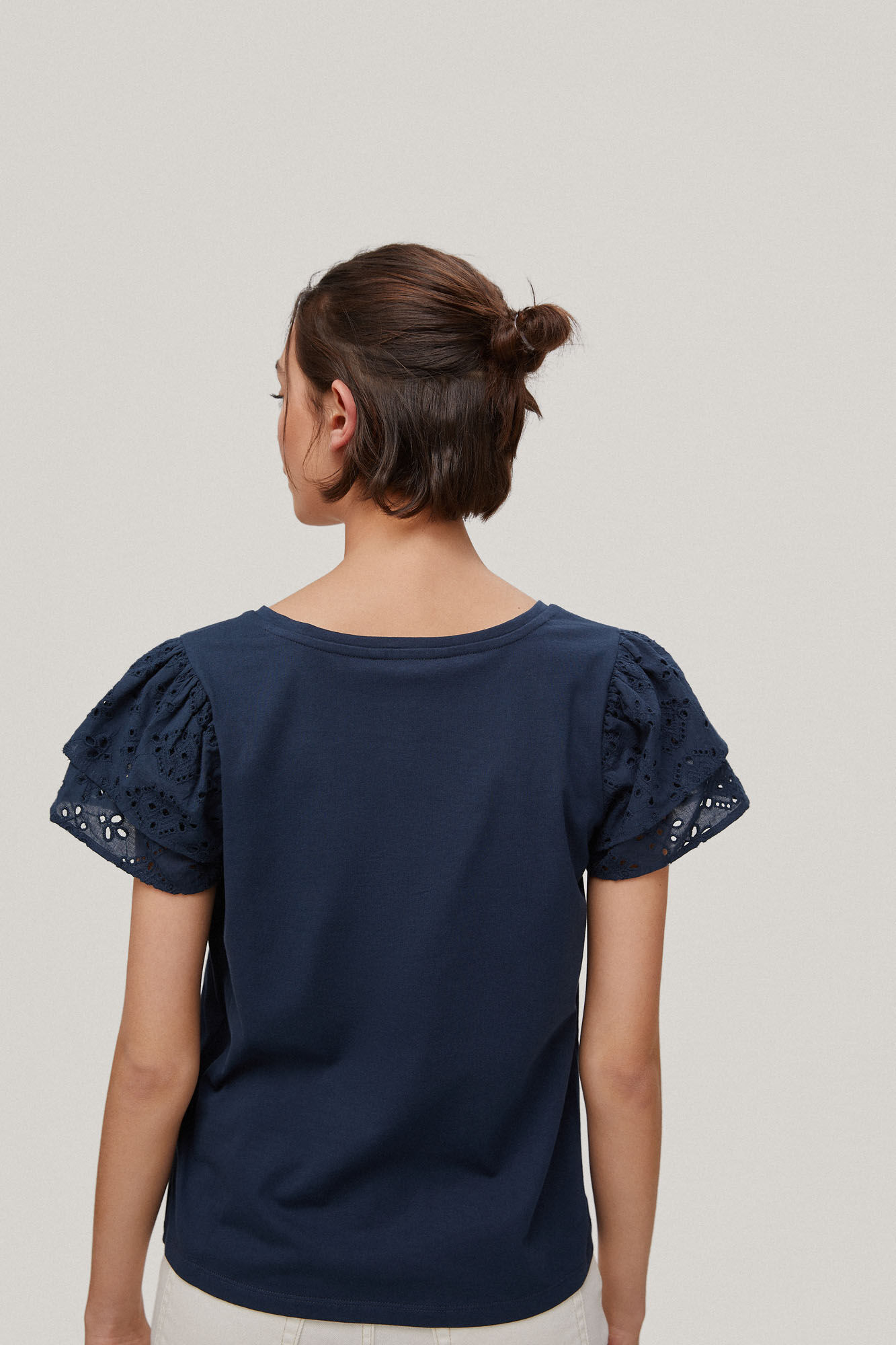 Camiseta lisa de manga curta com estampa vazada - Azul