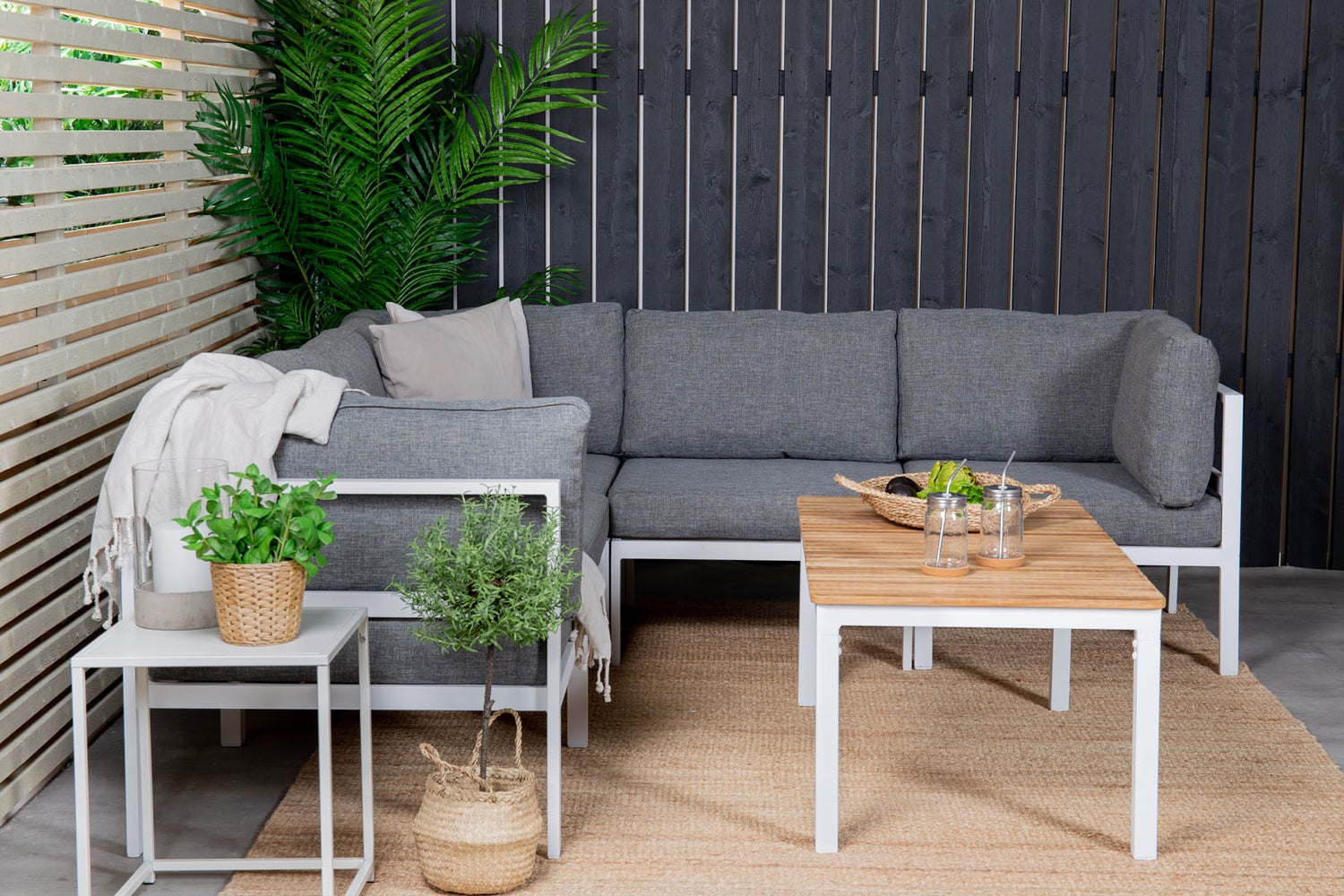 Brasilia salontafel, wit en teak. 110 x 60 x 46 cm
