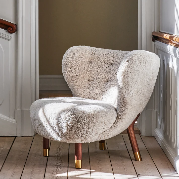 &Tradition - Little Petra VB1 Lounge Chair, Eiche geölt / Schaffell Moonlight