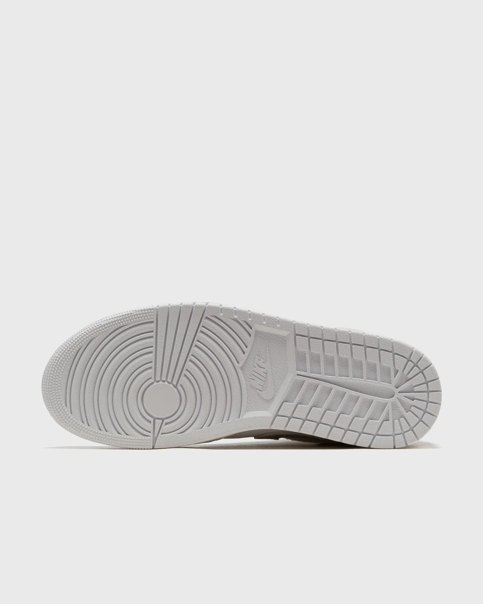 Jordan AIR JORDAN 1 MID SE CRAFT 'TECH GREY'