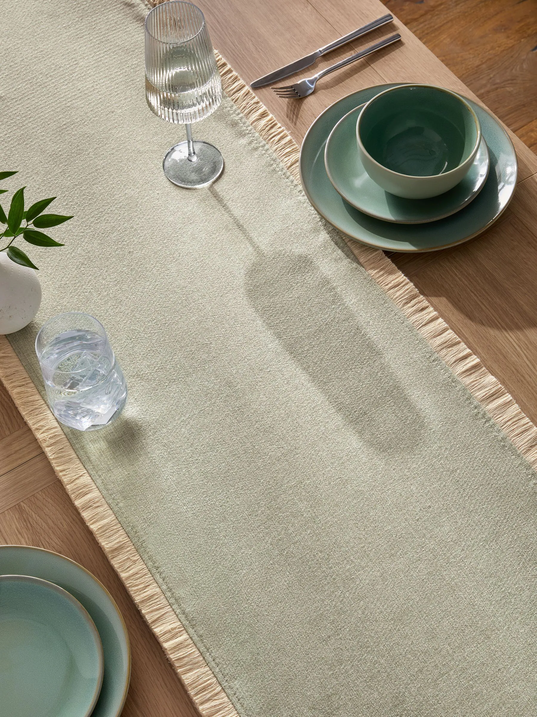 Dalby Fringe Table Runner